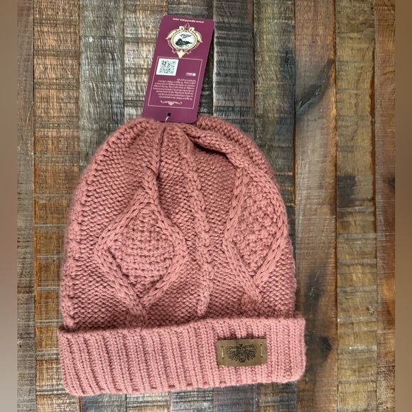 NWT ANGELA AND WILLIAM SHERPA LINING BEANIE - Picture 4 of 7